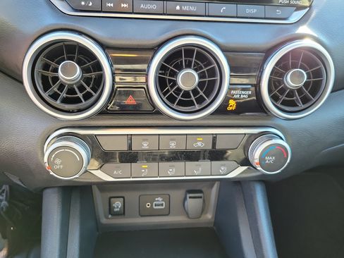 Used 2024 Nissan Sentra S image 28