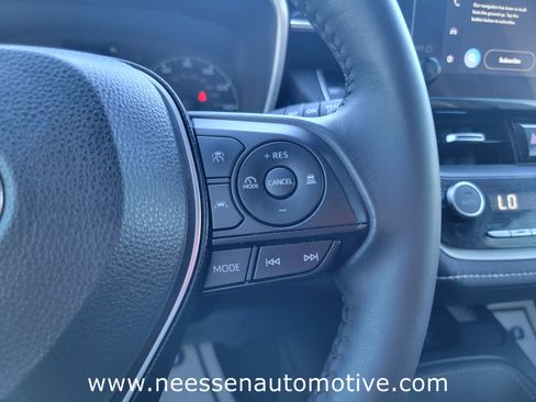 Used 2024 Toyota Corolla SE w/ SE Package image 18