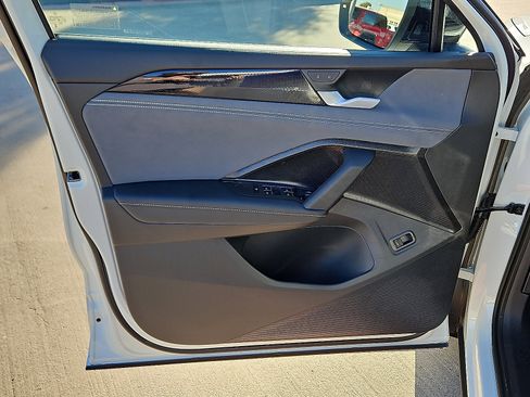 New 2026 Volkswagen Tiguan SE R-Line image 14