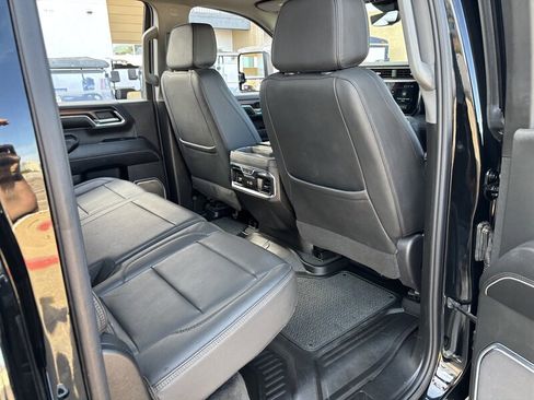 Used 2024 GMC Sierra 3500 Denali w/ Denali Reserve Package image 38