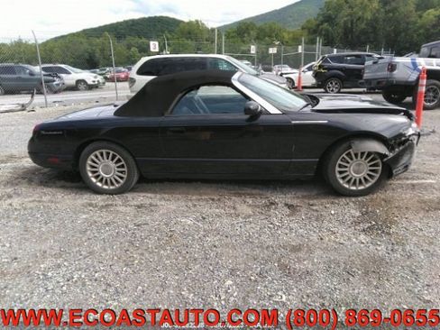 Used 2005 Ford Thunderbird Deluxe image 5