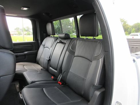 Used 2025 RAM 3500 Limited AWD/4WD image 24