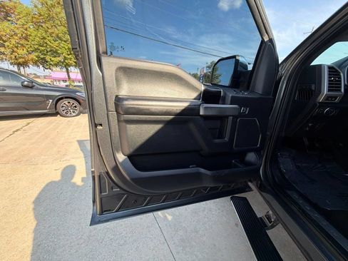 Used 2019 Ford F150 Platinum w/ Equipment Group 701A Luxury AWD/4WD image 24