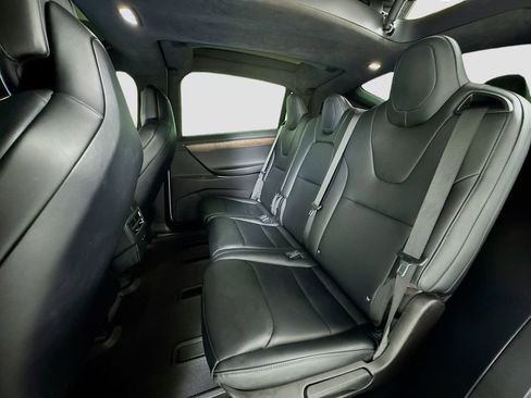 Used 2019 Tesla Model X Long Range image 19