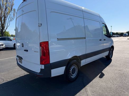 Used 2023 Mercedes-Benz Sprinter 2500 image 23