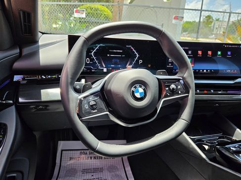 Used 2026 BMW 530i xDrive AWD/4WD image 27