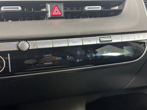 Used 2024 Hyundai Ioniq 5 SEL RWD image 24
