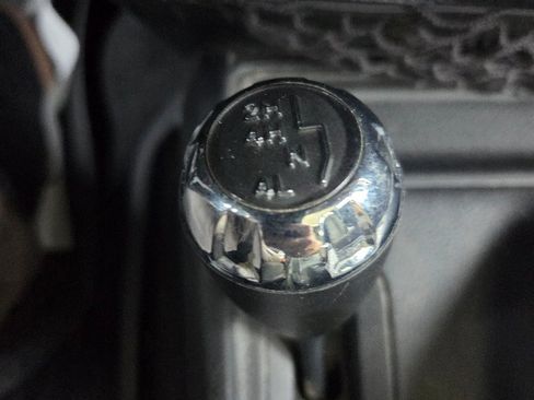 Used 2016 Jeep Wrangler Unlimited Sahara w/ Connectivity Group image 22