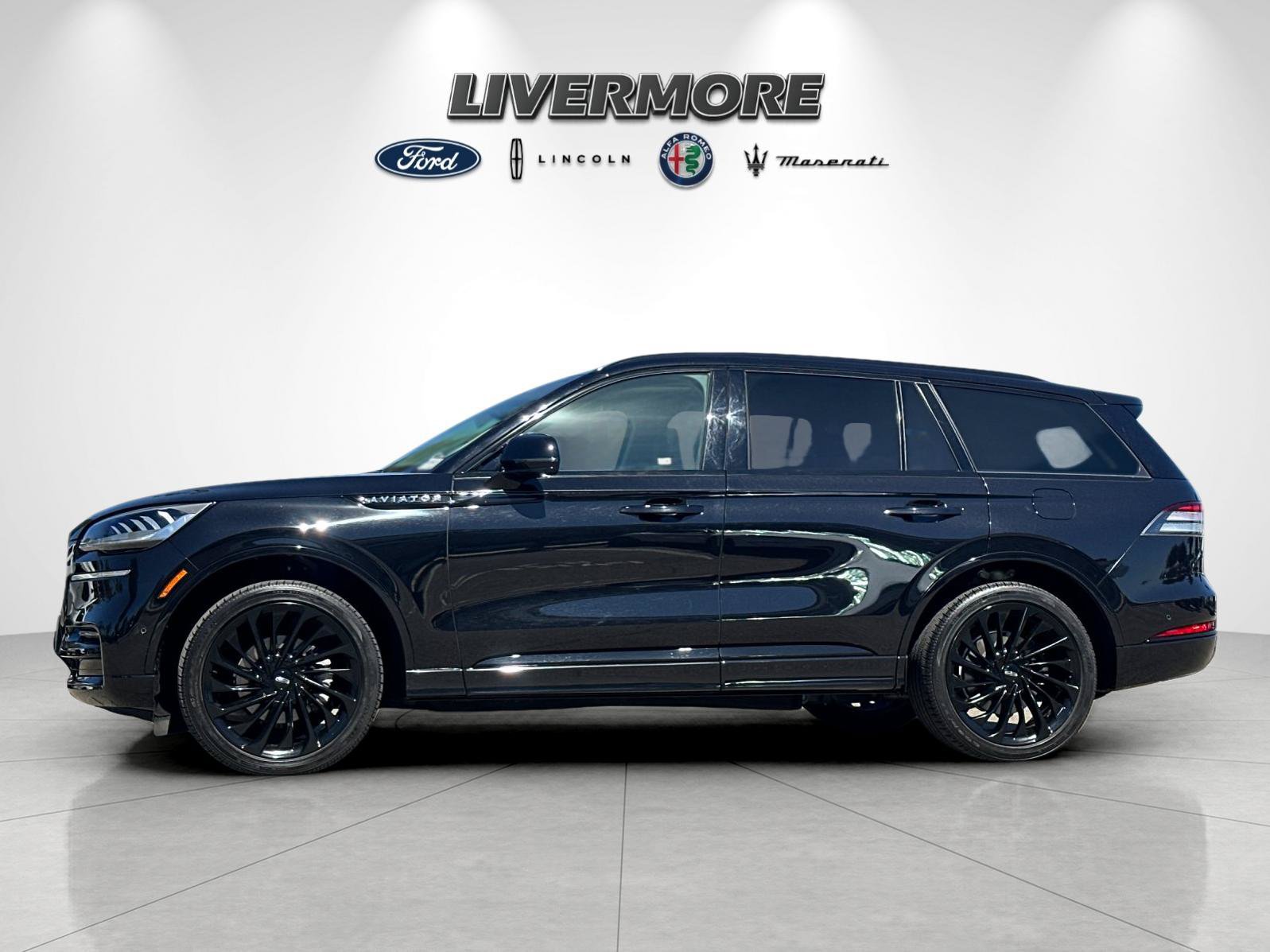 Certified 2024 Lincoln Aviator Reserve w/ Equipment Group 201A AWD/4WD image 6