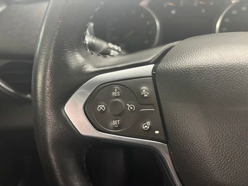 Used 2022 Chevrolet Traverse LT w/ Midnight/Sport Edition FWD image 29