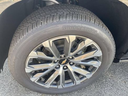 New 2026 Chevrolet Tahoe High Country RWD image 9