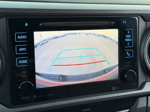 Used 2019 Toyota Tacoma TRD Off-Road AWD/4WD image 28