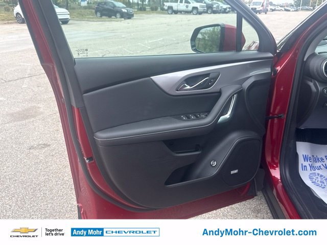 New 2026 Chevrolet Blazer LT w/ Sound & Technology Package AWD/4WD image 11