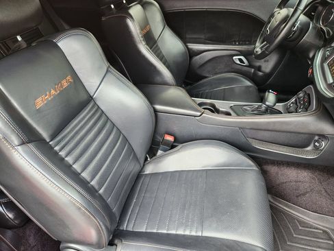 Used 2016 Dodge Challenger R/T Scat Pack RWD image 19