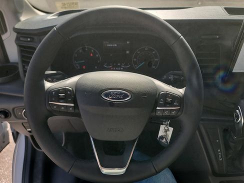 Used 2025 Ford Transit 250 148 Medium Roof image 21