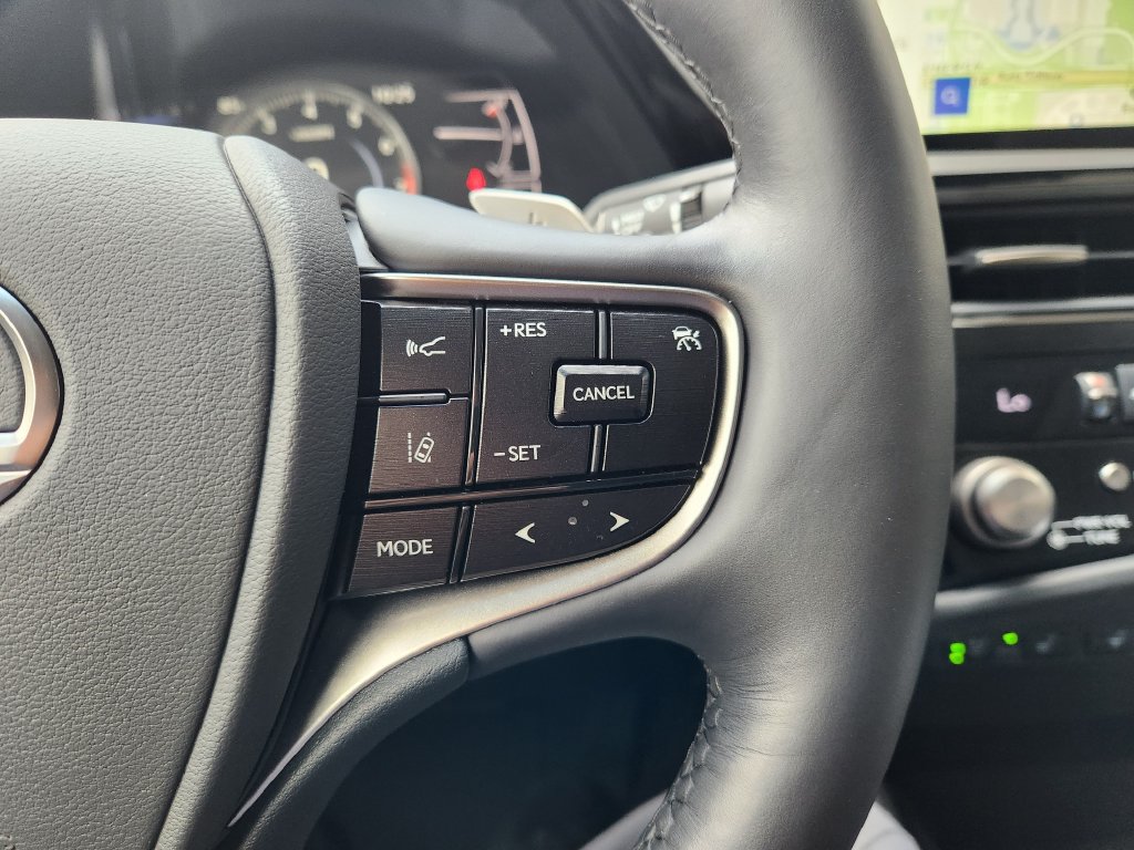 Certified 2025 Lexus ES 350 w/ Premium Package FWD image 29