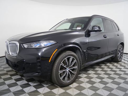 Used 2026 BMW X5 sDrive40i image 7