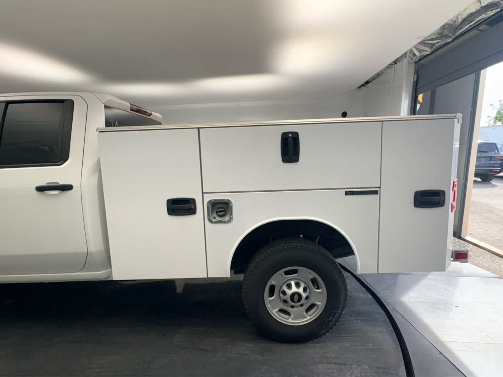 Used 2025 Chevrolet Silverado 2500 W/T w/ WT Convenience Package RWD image 5