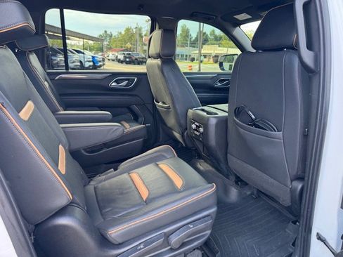 Used 2022 GMC Yukon XL AT4 image 15