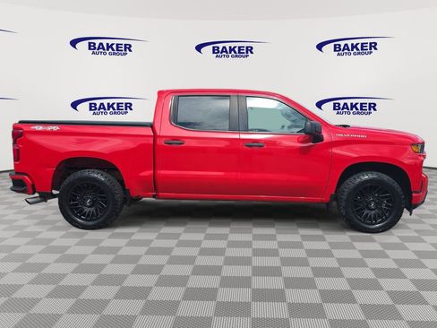 Used 2019 Chevrolet Silverado 1500 Custom w/ Custom Value Package AWD/4WD image 2