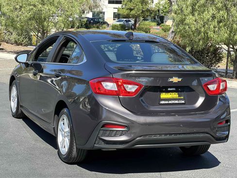 Used 2017 Chevrolet Cruze LT w/ RS Package FWD image 19