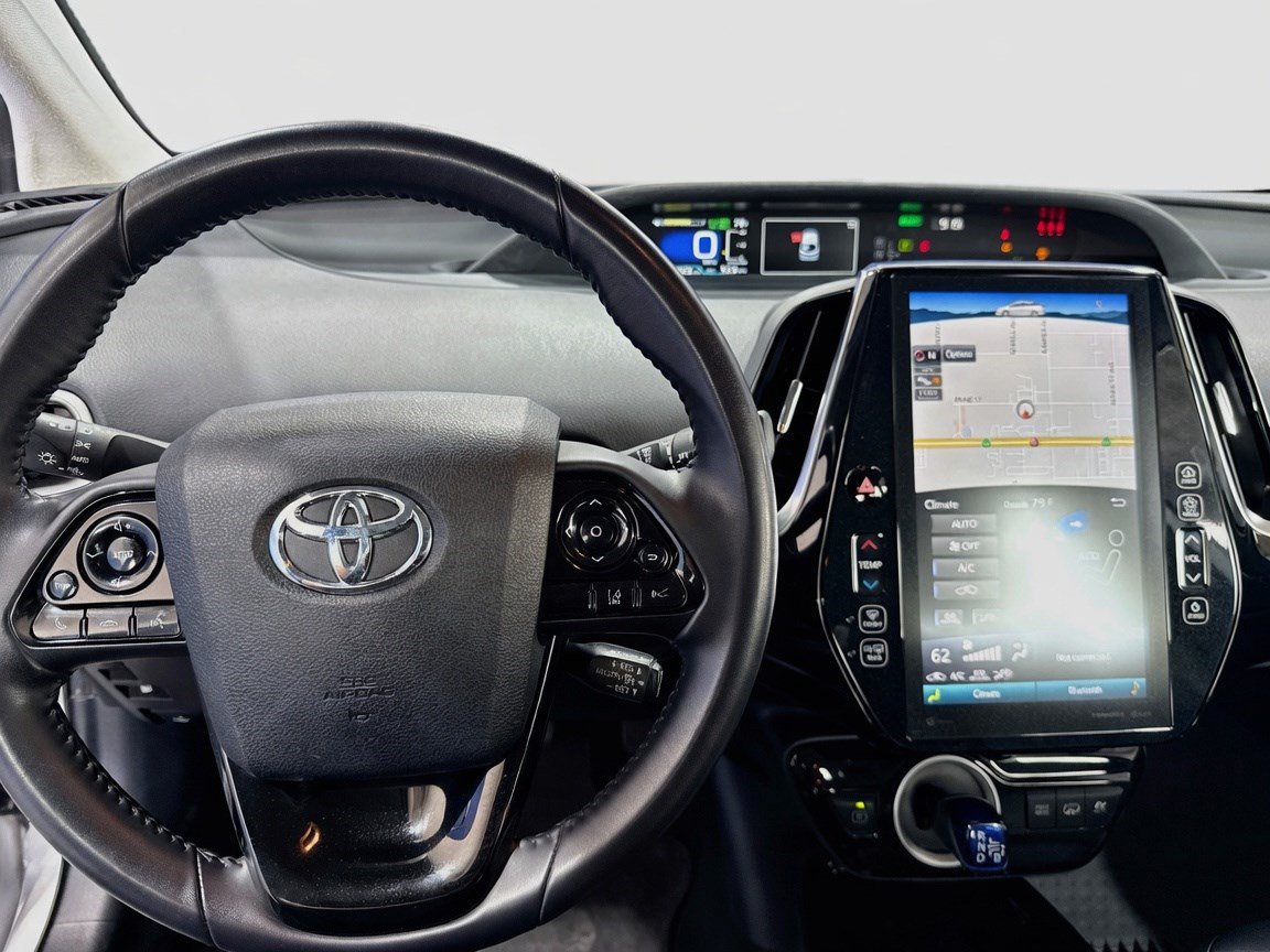 Used 2022 Toyota Prius Prime XLE FWD image 8