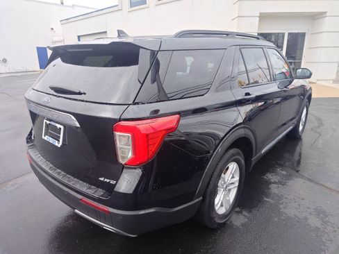 Used 2023 Ford Explorer XLT w/ Equipment Group 202A AWD/4WD image 5