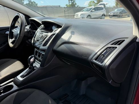Used 2014 Ford Focus SE image 18