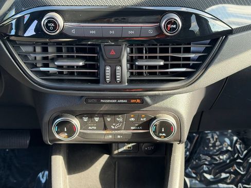 Used 2025 Ford Escape ST-Line FWD image 22