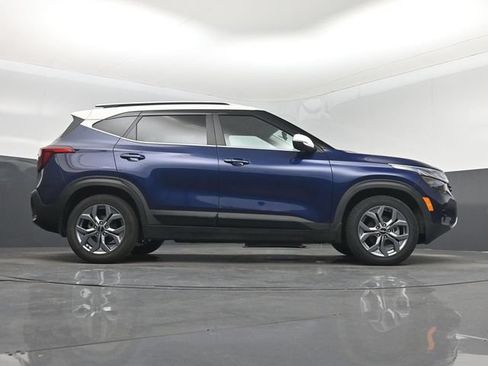 Used 2024 Kia Seltos S FWD image 16