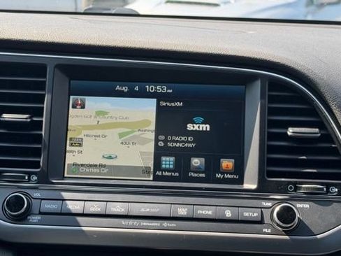 Used 2017 Hyundai Elantra Limited w/ Limited Tech Package 04 FWD image 16