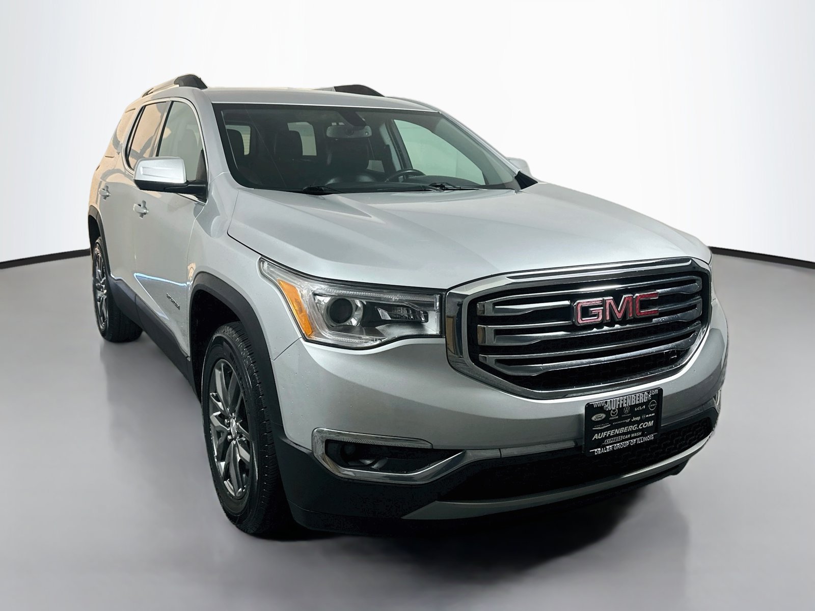 Used 2018 GMC Acadia SLT FWD image 1