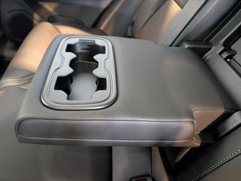 New 2026 Volvo XC60 B5 Ultra w/ Protection Package Premier image 25