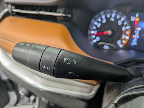 Used 2024 Jeep Compass Limited image 17