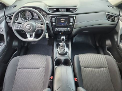 Used 2020 Nissan Rogue S image 23