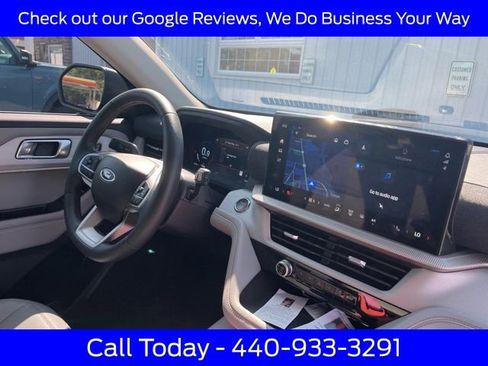 Used 2025 Ford Explorer Active w/ Active Comfort Package image 11
