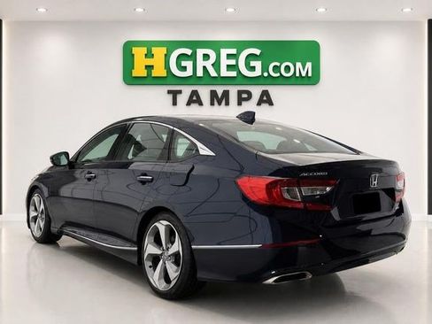 Used 2018 Honda Accord Touring image 2