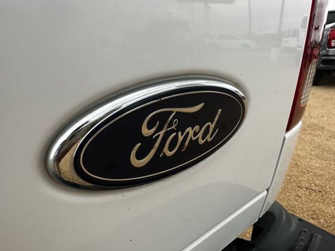 Used 2000 Ford F250 Lariat image 12