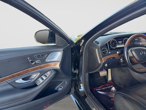Used 2016 Mercedes-Benz S 550 4MATIC Sedan image 11