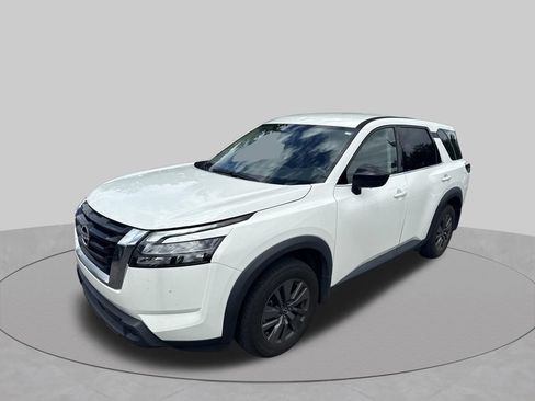 Used 2024 Nissan Pathfinder S FWD image 10