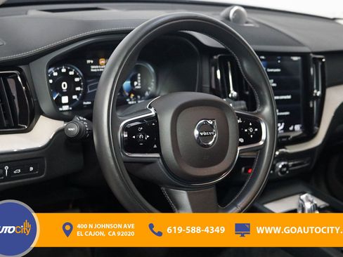 Used 2019 Volvo XC60 T8 Inscription w/ Advanced Package image 28