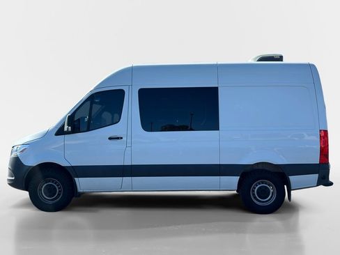 Used 2019 Mercedes-Benz Sprinter 144 image 2