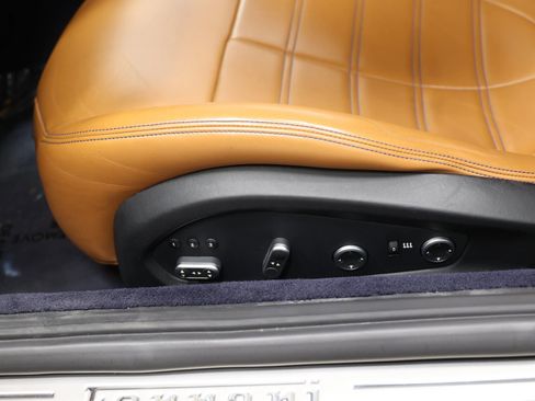 Used 2017 Ferrari California T image 18