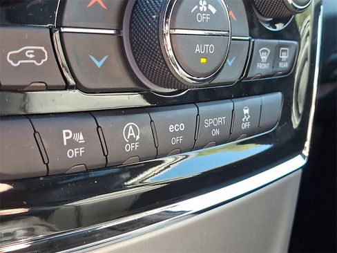 Used 2021 Jeep Grand Cherokee Overland image 26