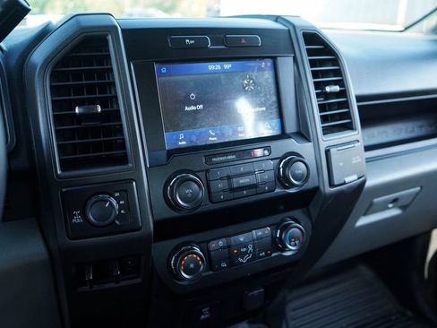 Used 2022 Ford F250 XL w/ Power Equipment Group AWD/4WD image 8