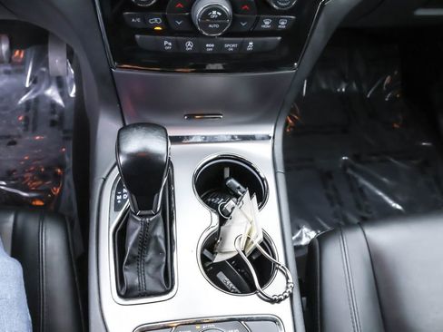 Used 2021 Jeep Grand Cherokee Limited X image 24