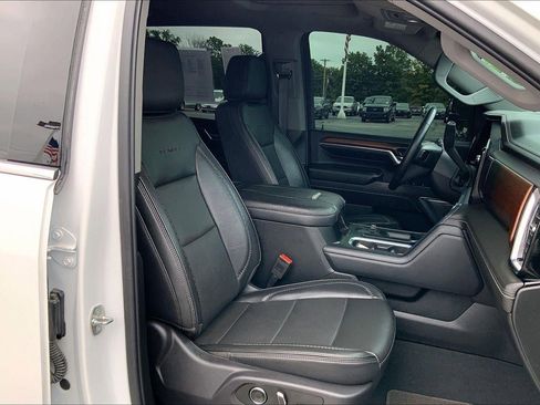 Used 2024 GMC Sierra 2500 Denali w/ Denali Reserve Package AWD/4WD image 7