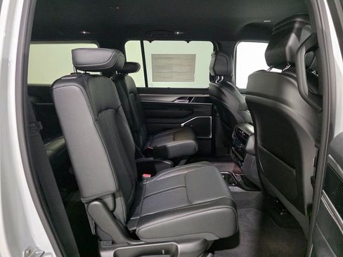 New 2025 Jeep Wagoneer L Series II w/ Convenience Group I AWD/4WD image 27