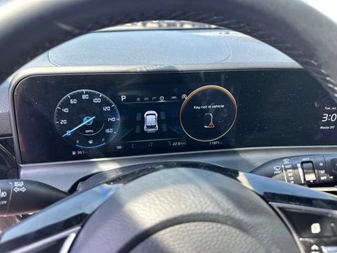 Used 2024 Kia Seltos S AWD/4WD image 23