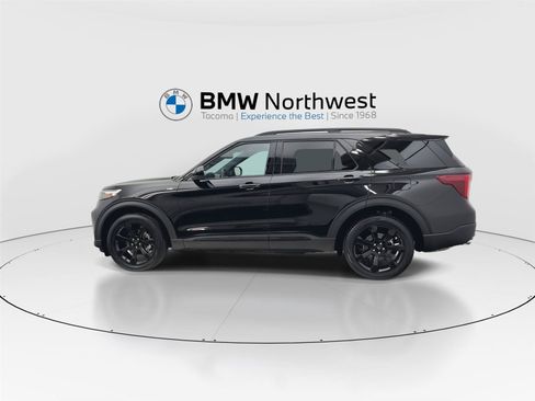 Used 2023 Ford Explorer ST-Line w/ Class IV Trailer Tow Package AWD/4WD image 11
